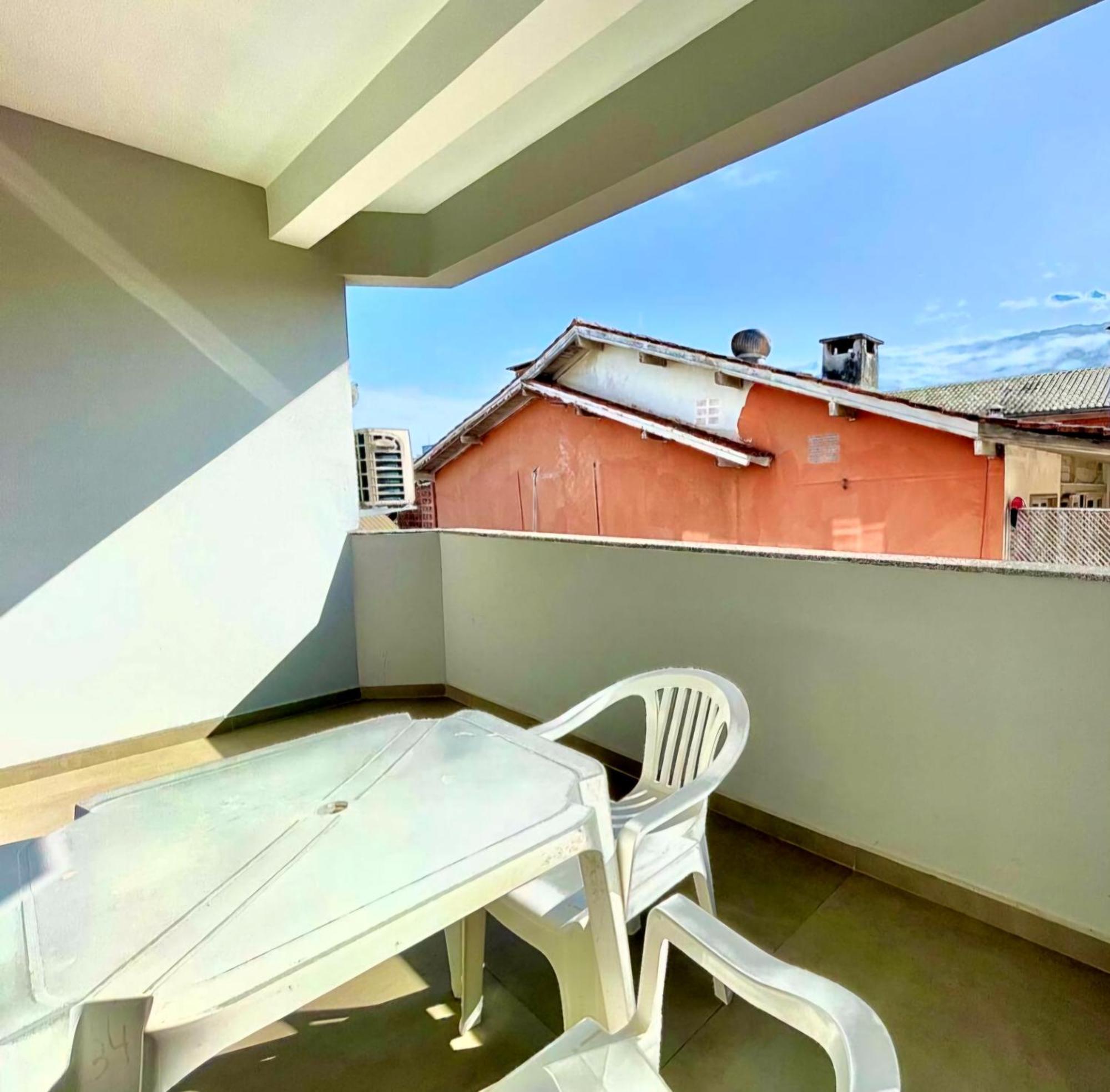 Amplo 200m Da Otima Localizacao Apartamento Florianópolis